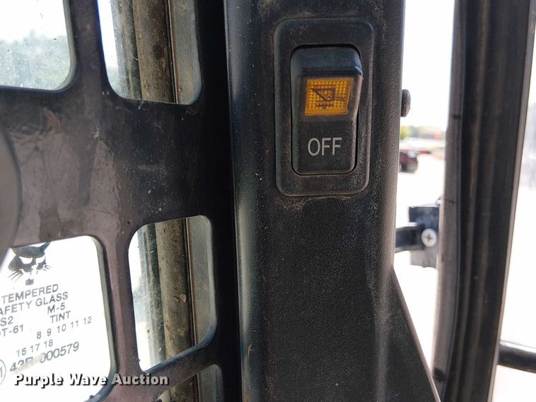 image for item DS3863 2015 Bobcat T650 tracked skid steer loader