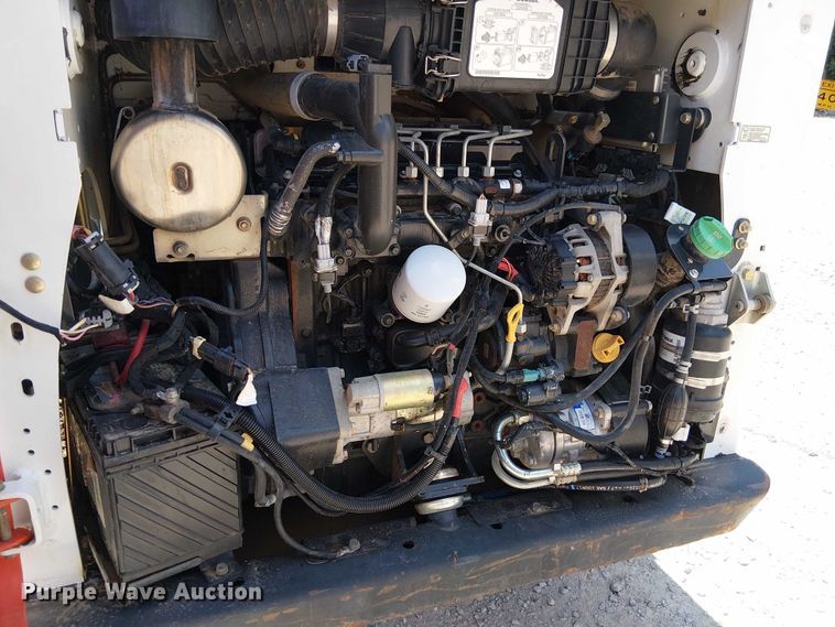 image for item DS3863 2015 Bobcat T650 tracked skid steer loader