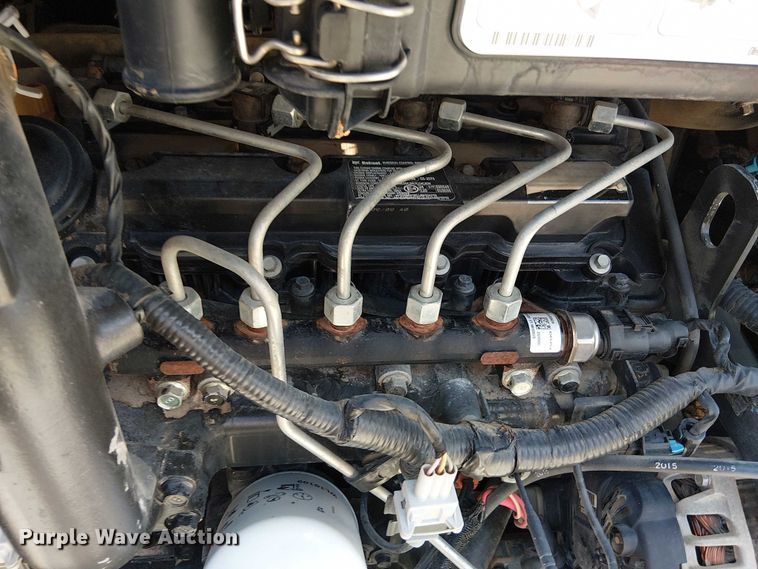 image for item DS3863 2015 Bobcat T650 tracked skid steer loader