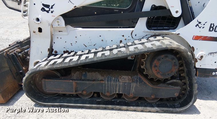image for item DS3863 2015 Bobcat T650 tracked skid steer loader