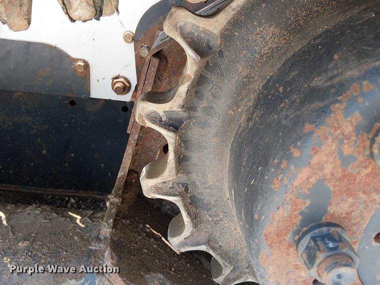 image for item DS3863 2015 Bobcat T650 tracked skid steer loader