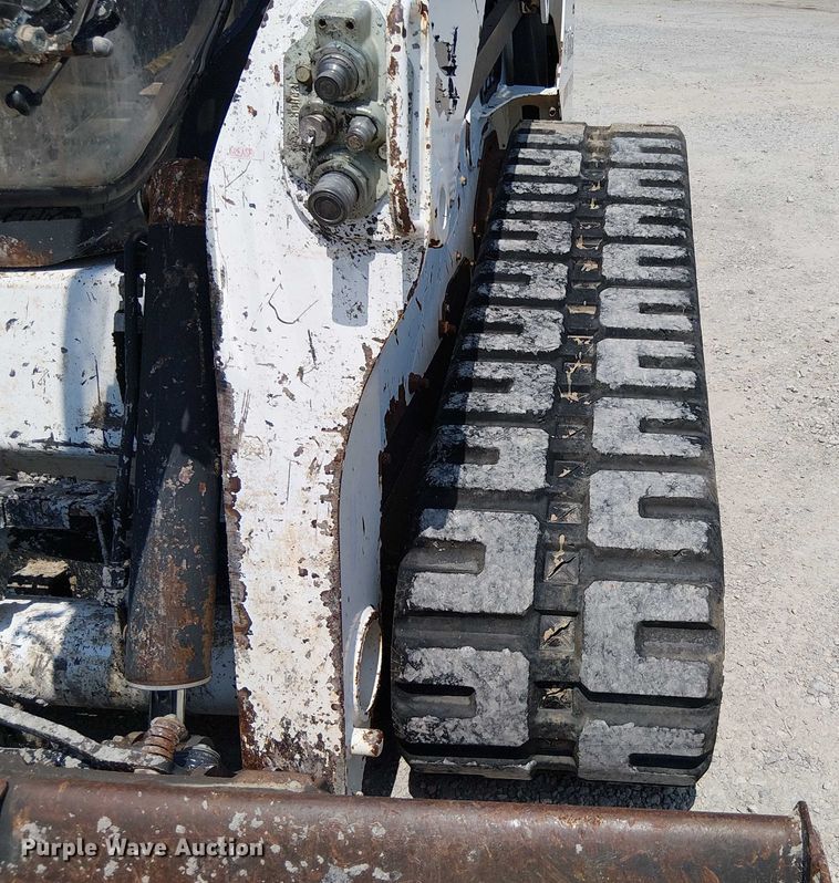 image for item DS3863 2015 Bobcat T650 tracked skid steer loader