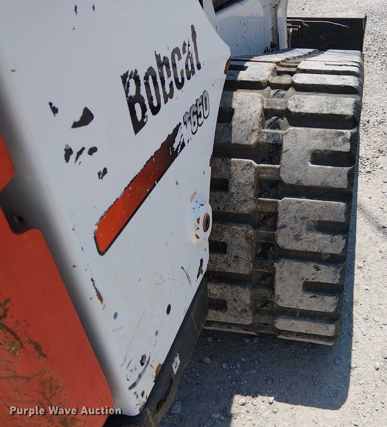 image for item DS3863 2015 Bobcat T650 tracked skid steer loader