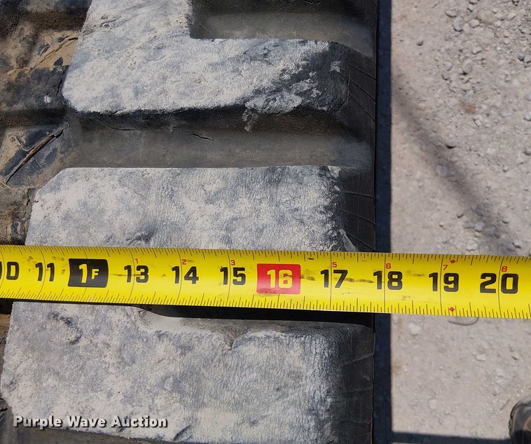 image for item DS3863 2015 Bobcat T650 tracked skid steer loader