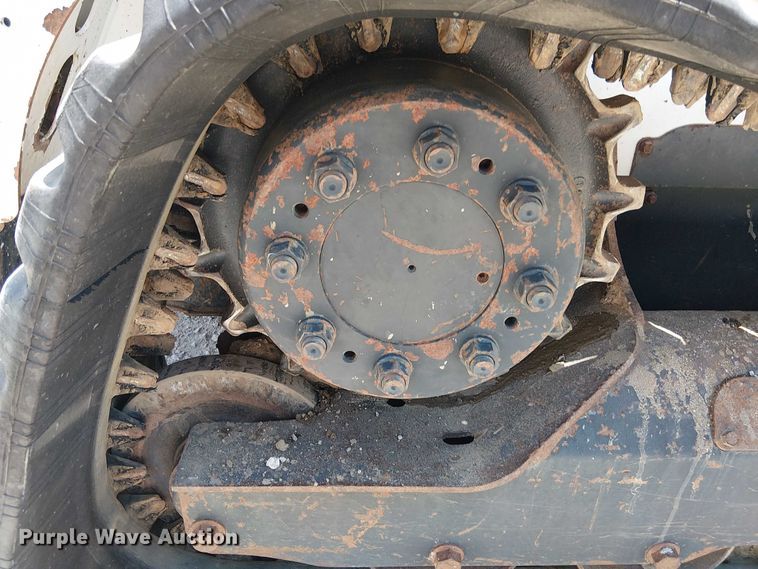 image for item DS3863 2015 Bobcat T650 tracked skid steer loader