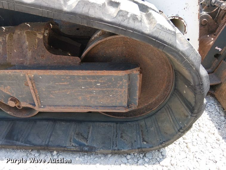image for item DS3863 2015 Bobcat T650 tracked skid steer loader