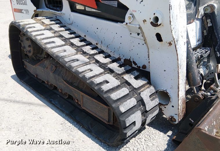 image for item DS3863 2015 Bobcat T650 tracked skid steer loader