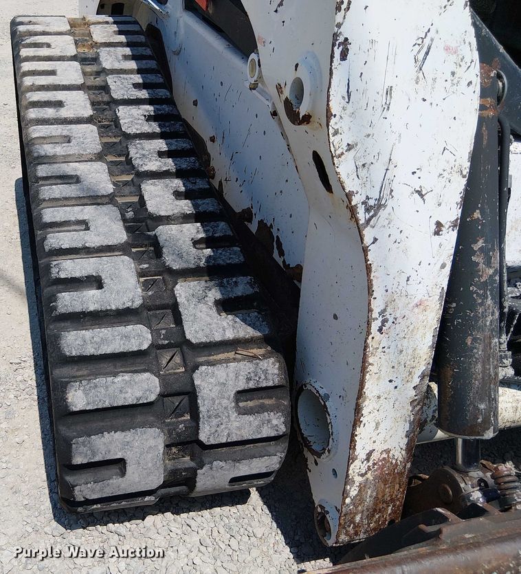 image for item DS3863 2015 Bobcat T650 tracked skid steer loader