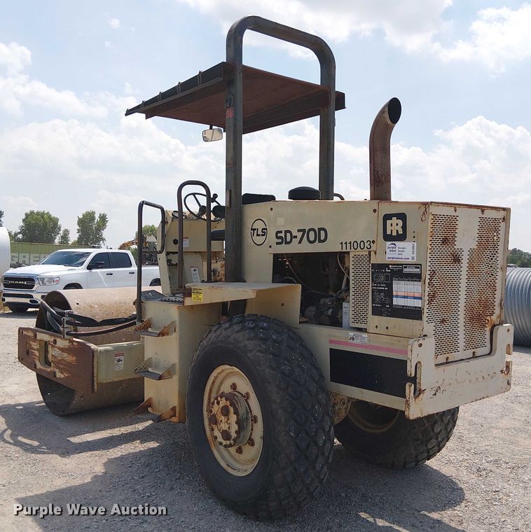 image for item DS3864 Ingersoll Rand SD70D single drum vibratory roller