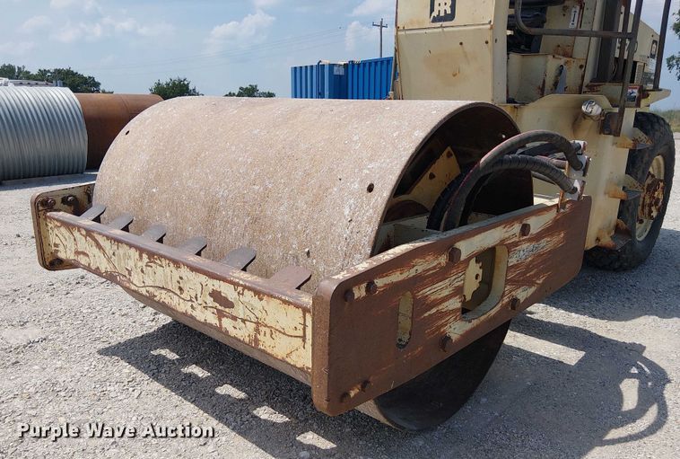 image for item DS3864 Ingersoll Rand SD70D single drum vibratory roller