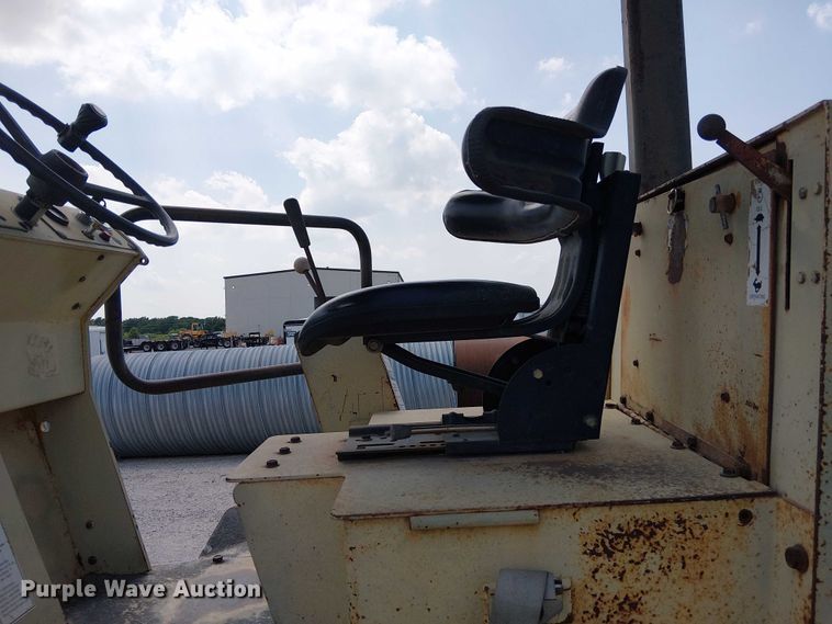 image for item DS3864 Ingersoll Rand SD70D single drum vibratory roller