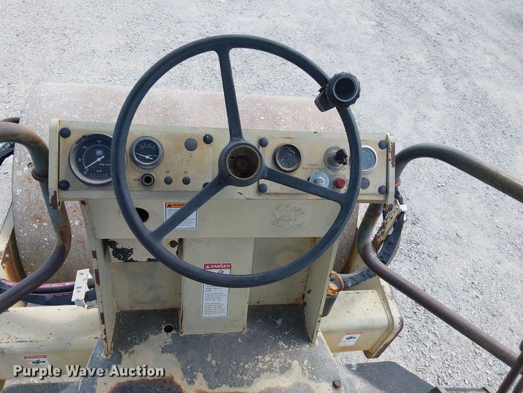 image for item DS3864 Ingersoll Rand SD70D single drum vibratory roller