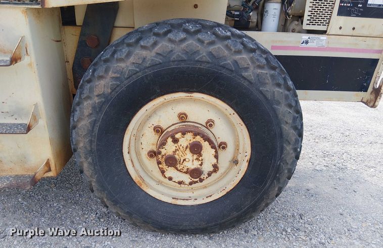 image for item DS3864 Ingersoll Rand SD70D single drum vibratory roller