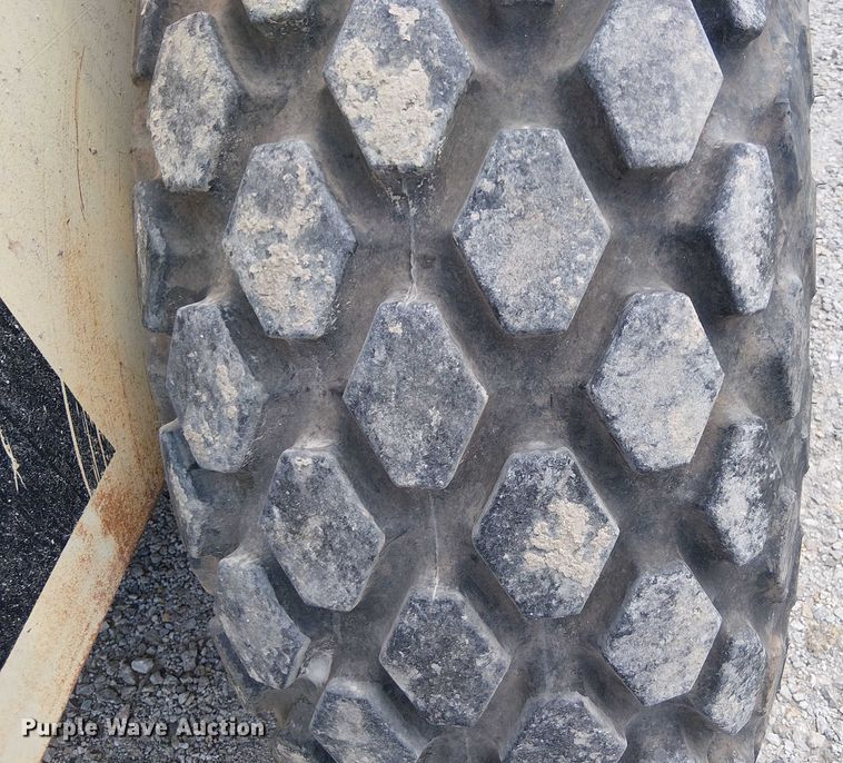 image for item DS3864 Ingersoll Rand SD70D single drum vibratory roller