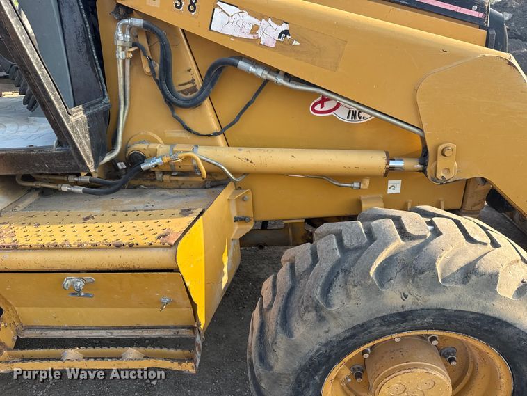image for item DS3865 2006 Caterpillar 420D backhoe