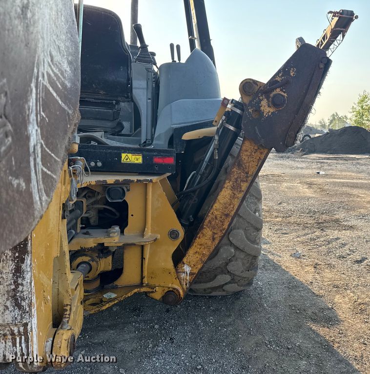image for item DS3865 2006 Caterpillar 420D backhoe