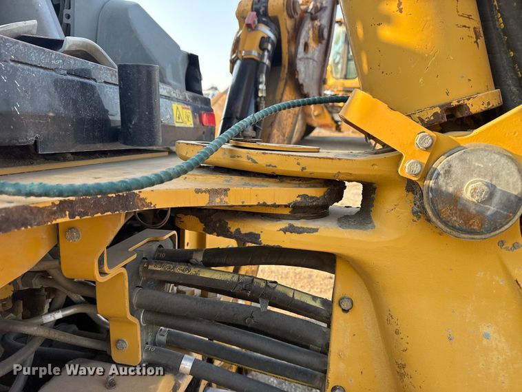 image for item DS3865 2006 Caterpillar 420D backhoe