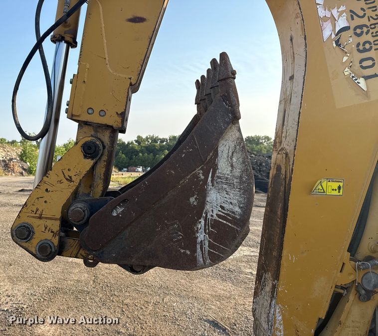 image for item DS3865 2006 Caterpillar 420D backhoe
