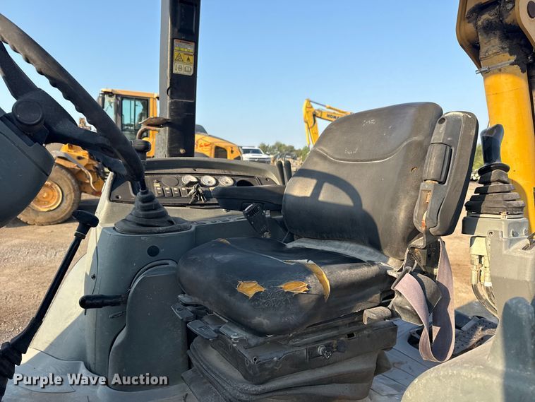 image for item DS3865 2006 Caterpillar 420D backhoe