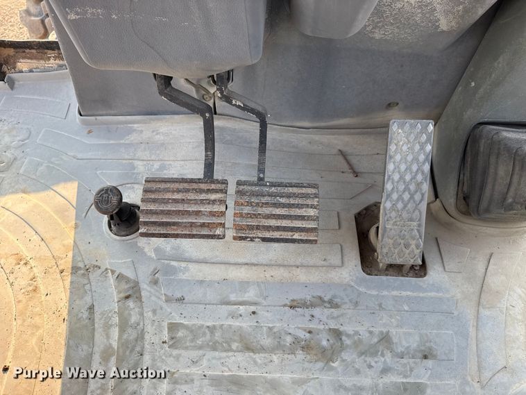 image for item DS3865 2006 Caterpillar 420D backhoe