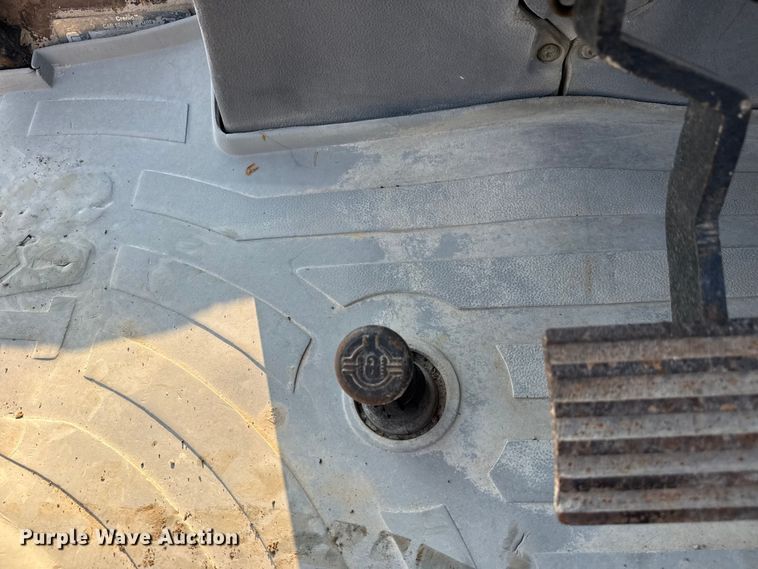 image for item DS3865 2006 Caterpillar 420D backhoe