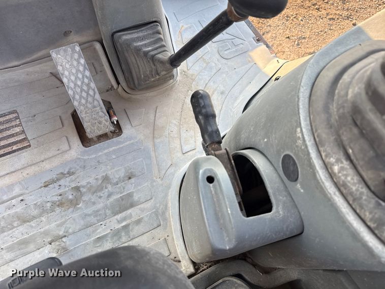 image for item DS3865 2006 Caterpillar 420D backhoe