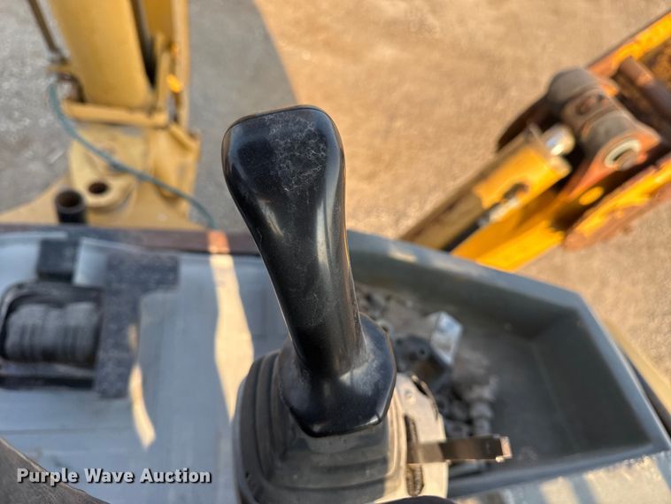 image for item DS3865 2006 Caterpillar 420D backhoe