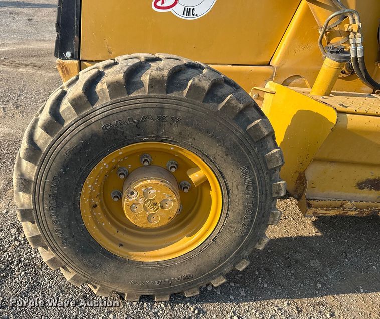 image for item DS3865 2006 Caterpillar 420D backhoe