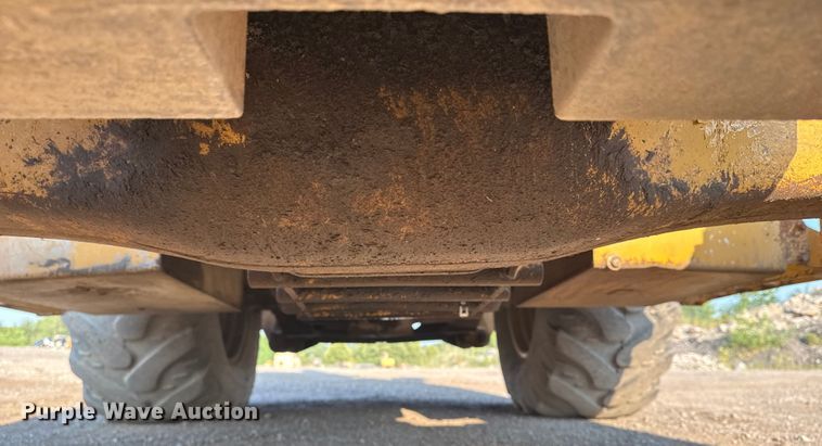 image for item DS3865 2006 Caterpillar 420D backhoe