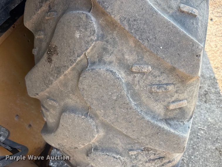 image for item DS3865 2006 Caterpillar 420D backhoe