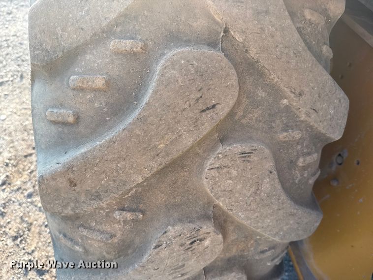 image for item DS3865 2006 Caterpillar 420D backhoe