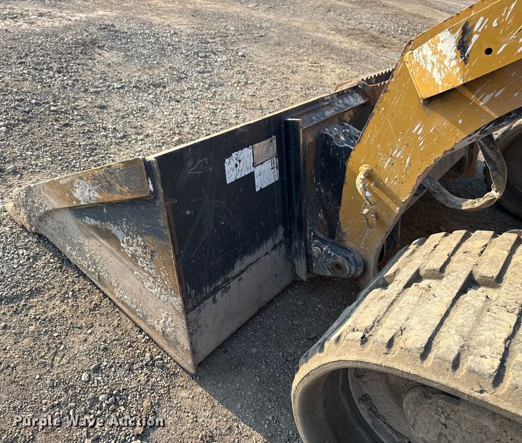 image for item DS3869 2017 Caterpillar 289D tracked skid steer loader