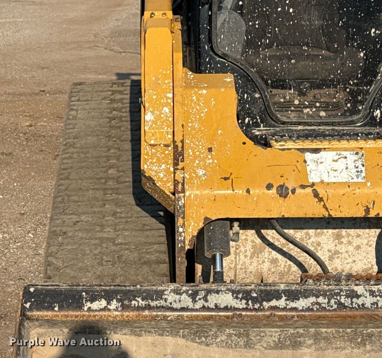 image for item DS3869 2017 Caterpillar 289D tracked skid steer loader