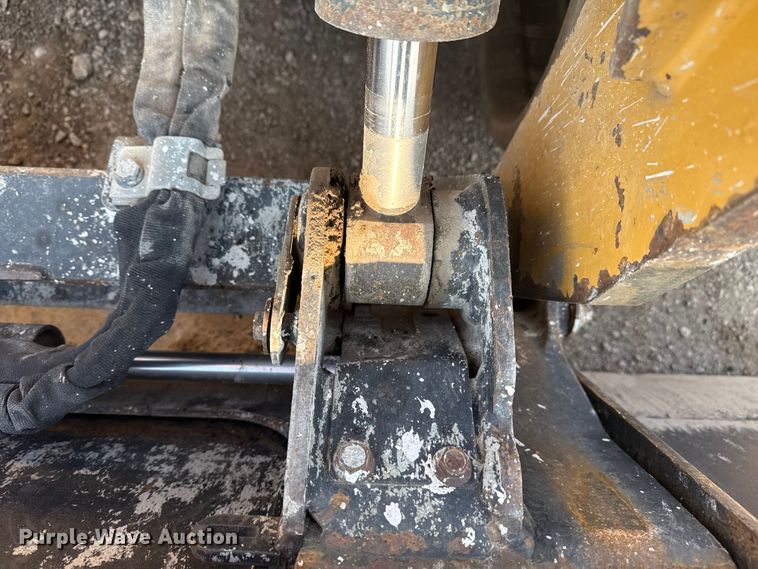 image for item DS3869 2017 Caterpillar 289D tracked skid steer loader