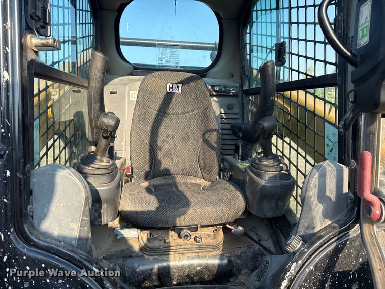 image for item DS3869 2017 Caterpillar 289D tracked skid steer loader