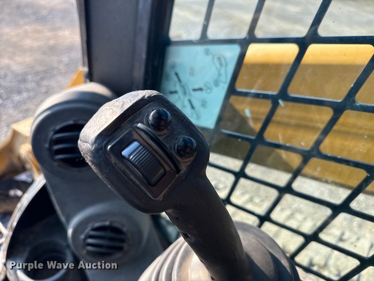 image for item DS3869 2017 Caterpillar 289D tracked skid steer loader