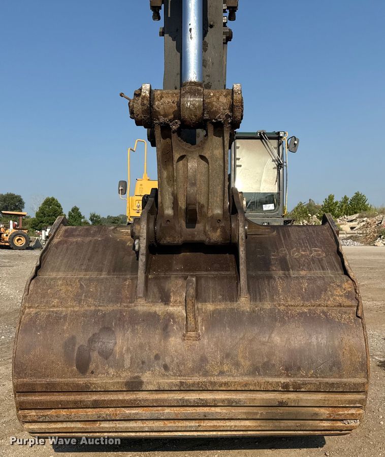 image for item DS3870 2007 Volvo EC460CL excavator