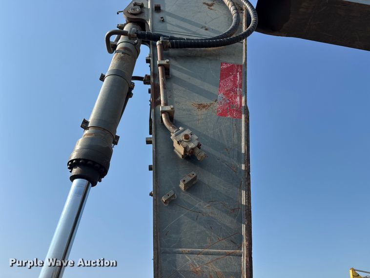 image for item DS3870 2007 Volvo EC460CL excavator