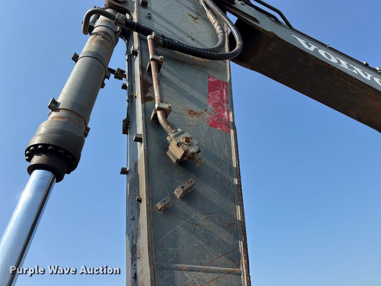 image for item DS3870 2007 Volvo EC460CL excavator