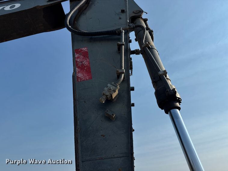 image for item DS3870 2007 Volvo EC460CL excavator