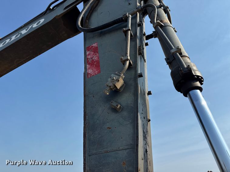 image for item DS3870 2007 Volvo EC460CL excavator