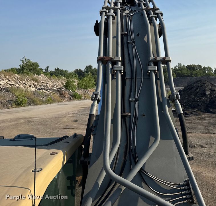 image for item DS3870 2007 Volvo EC460CL excavator