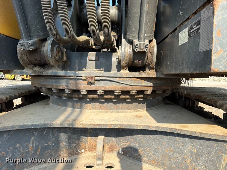 image for item DS3870 2007 Volvo EC460CL excavator