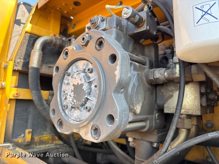 image for item DS3870 2007 Volvo EC460CL excavator