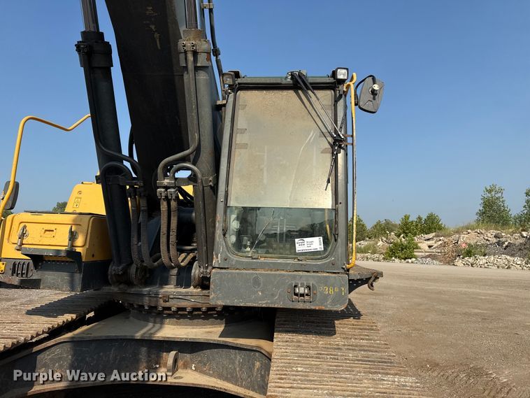 image for item DS3870 2007 Volvo EC460CL excavator