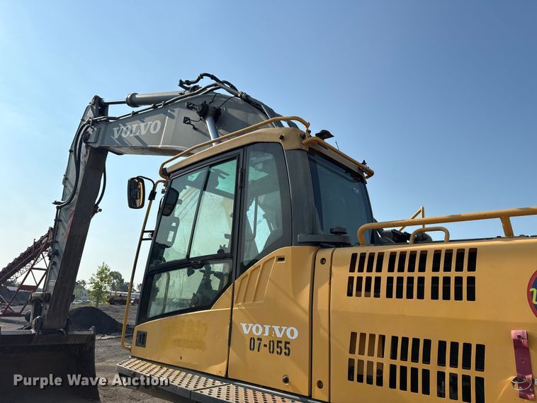 image for item DS3870 2007 Volvo EC460CL excavator