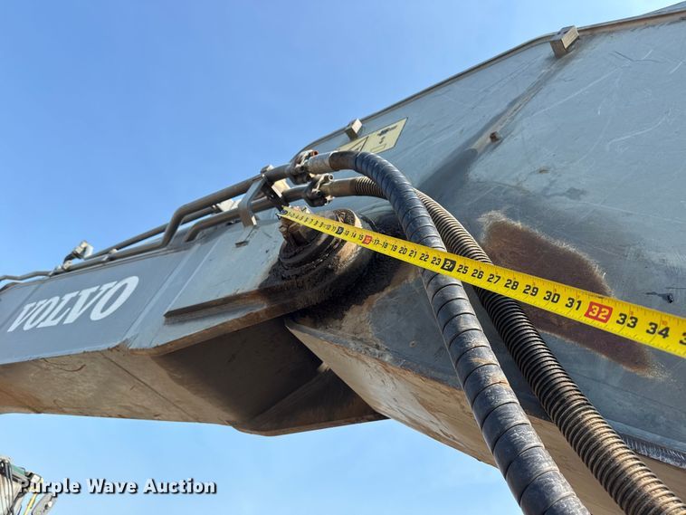 image for item DS3870 2007 Volvo EC460CL excavator