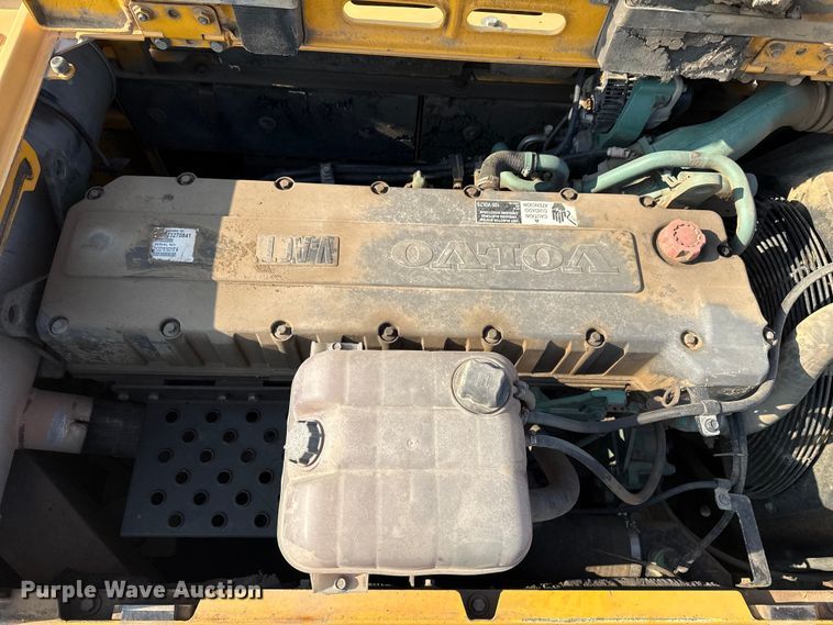 image for item DS3870 2007 Volvo EC460CL excavator