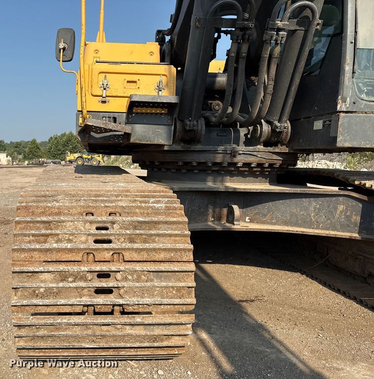 image for item DS3870 2007 Volvo EC460CL excavator