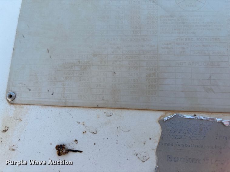 image for item DT3253 2006 International WorkStar 7300 digger derrick truck